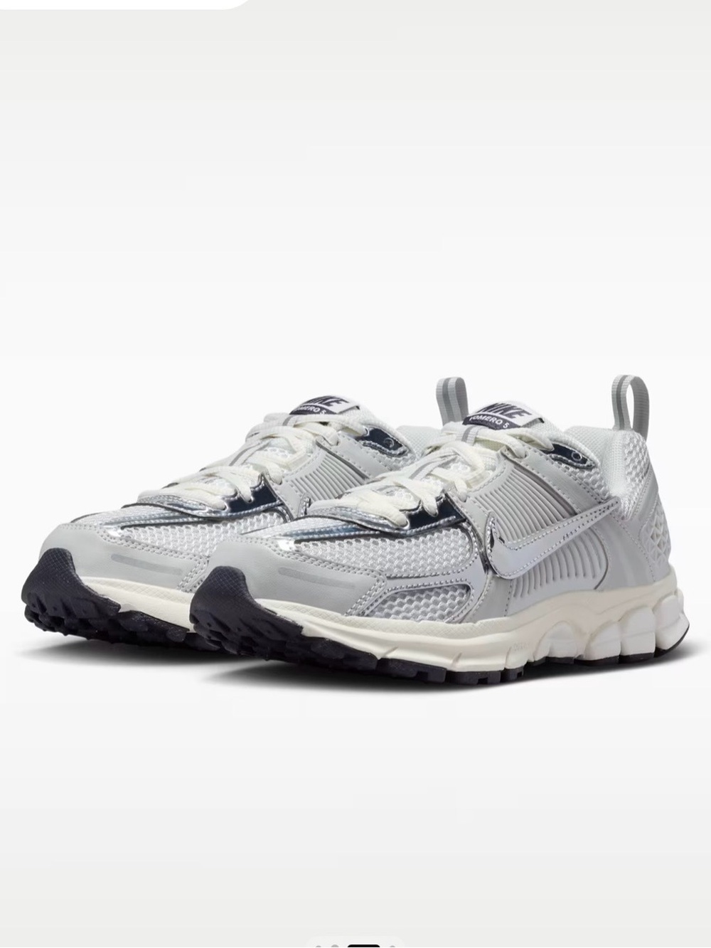 Nike Vomero 5 - NWT Big Kids  Photon Dust / Gridiron / Sail / Chrom